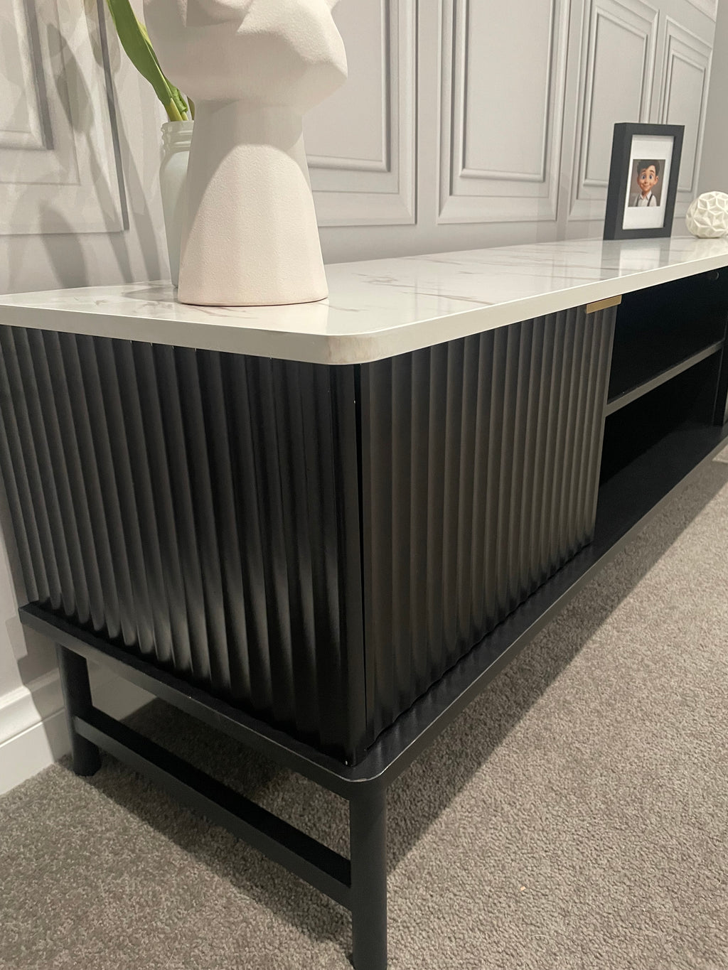 Modern TV Entertainment Unit - 140cm - Black & White