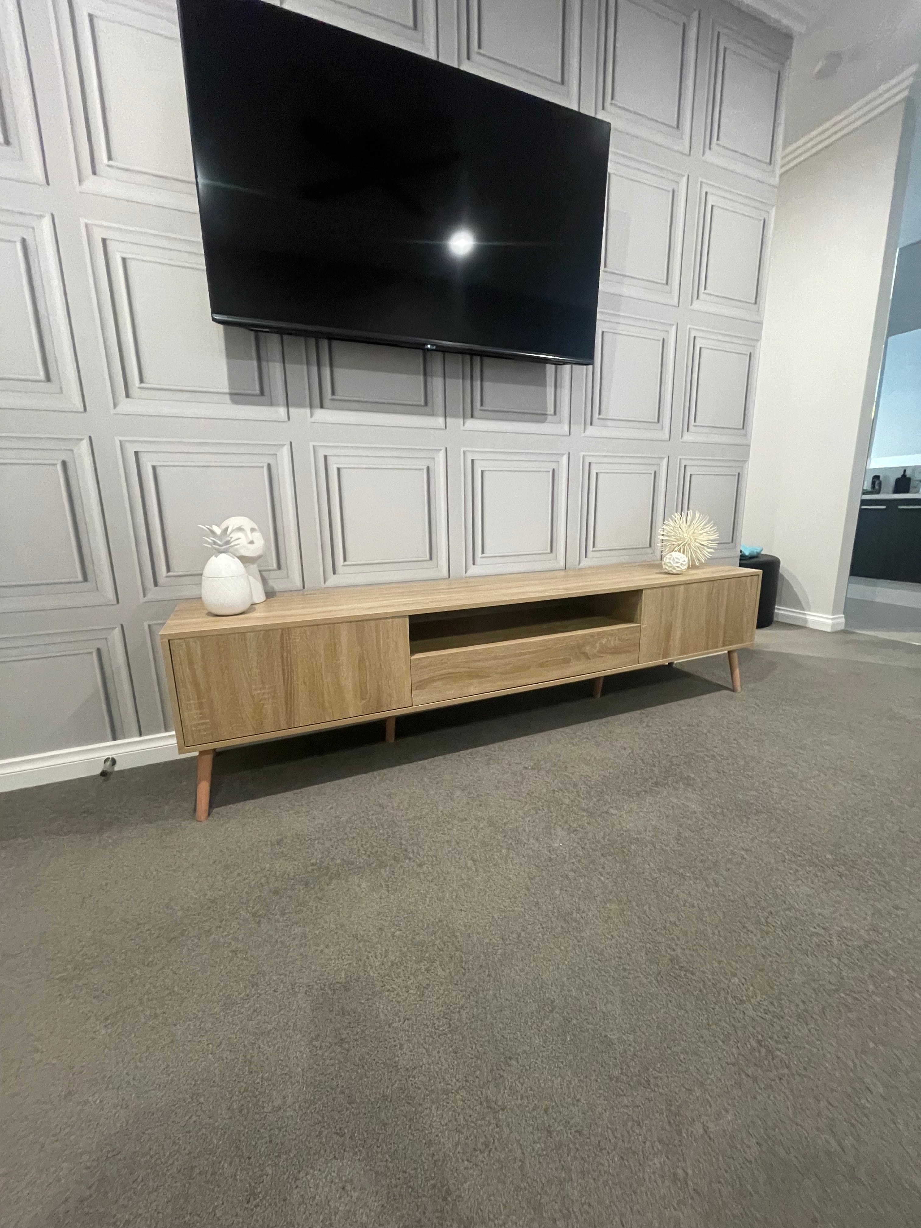 Modern TV Entertainment Unit - 200cm - Natural Oak